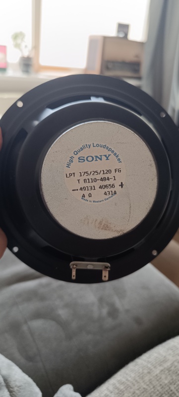 Afbeeldingslocatie: https://tweakers.net/i/JcU30KzoP43PS1br3ChkalQdSiM=/x800/filters:strip_icc():strip_exif()/f/image/zeULPe5qWTVoGWHiGkORvgWc.jpg?f=fotoalbum_large