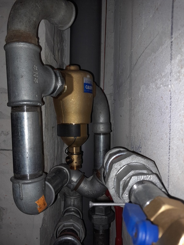 Afbeeldingslocatie: https://tweakers.net/i/JeJJmIqSHcCk4BJJxAGS-Zfy_nU=/x800/filters:strip_icc():strip_exif()/f/image/GMeRoyh9H8XrN2CeKeKn8d2s.jpg?f=fotoalbum_large