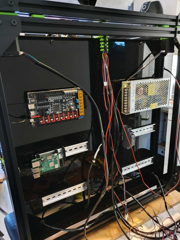 Afbeeldingslocatie: https://tweakers.net/i/JfHbN5vsdIlzm0QQq5_pHr3CJOU=/x800/filters:strip_icc():strip_exif()/f/image/1iY89yIZ8wNbTAMXQGjp9w6n.jpg?f=fotoalbum_large