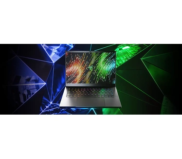Razer Blade 14 R9-7940HS RTX4070 Merc.
