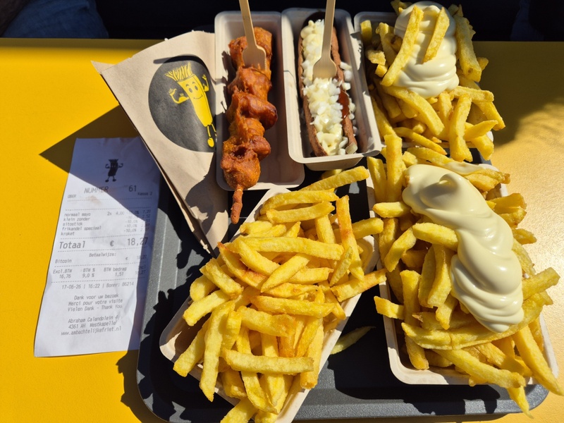 Afbeeldingslocatie: https://tweakers.net/i/Ji3uSqRHag1Sy7XCSX4oopWDLhg=/800x/filters:strip_icc():strip_exif()/f/image/rKDXSFviWUb7uVCJnyRD9cUb.jpg?f=fotoalbum_large