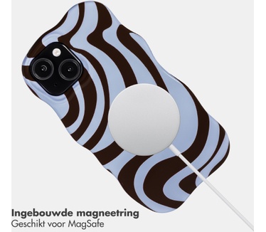 Selencia Vivid Wavy Backcover met MagSafe voor de Apple iPhone 15 - Dream Swirl Chocolate