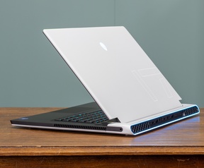 Alienware x17