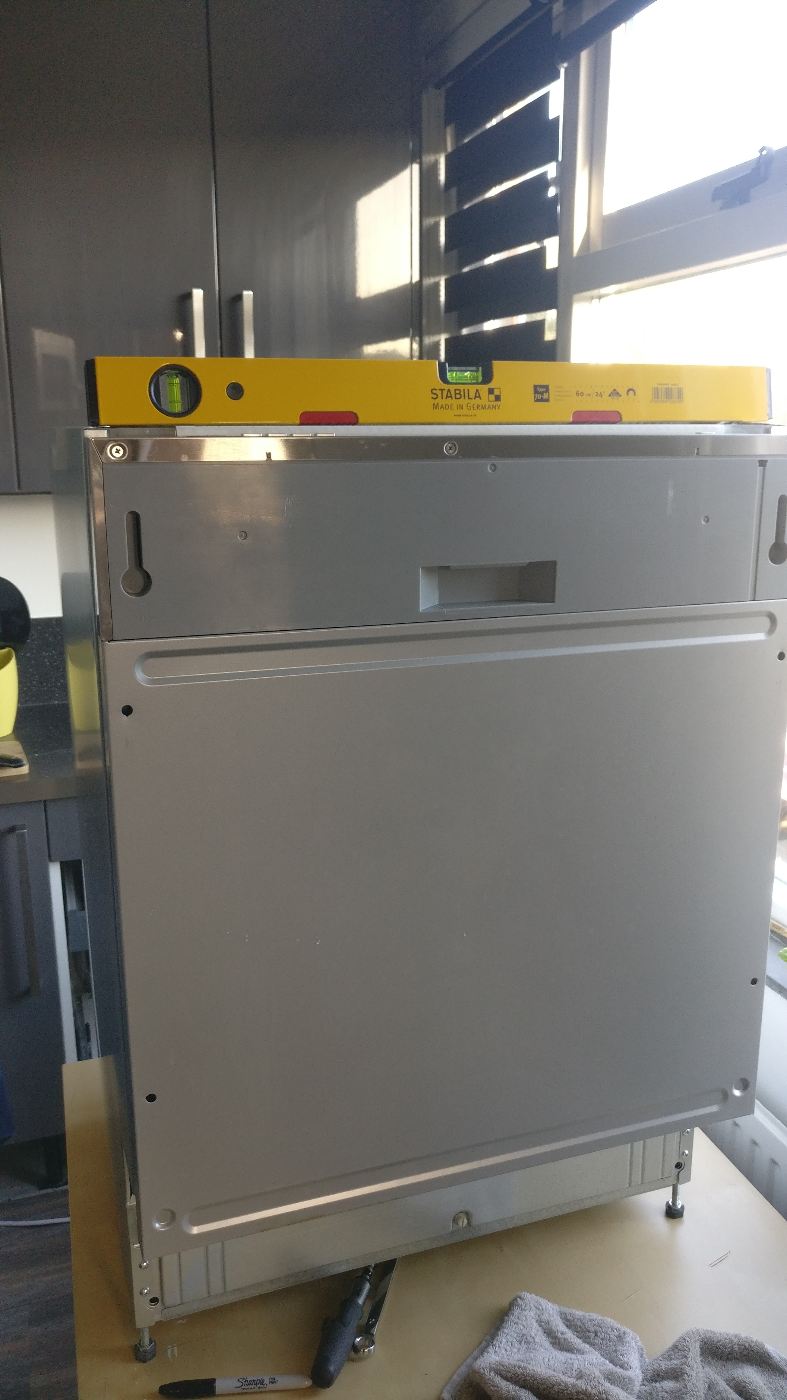 vaatwasser lekt aan de rechterzijde witgoed got