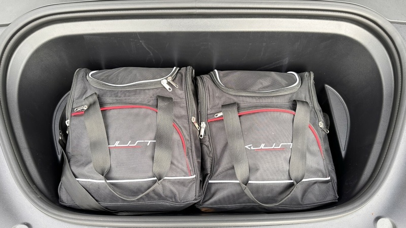 Afbeeldingslocatie: https://tweakers.net/i/Ju6FMRHCNhf4MsOB9IIqfLENpos=/800x/filters:strip_icc():strip_exif()/f/image/pZLKypqXgSEL10McZhbrWmPP.jpg?f=fotoalbum_large