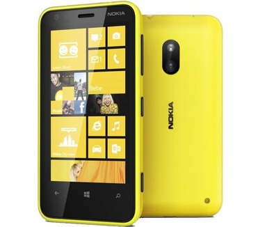 Nokia Lumia 620 Geel