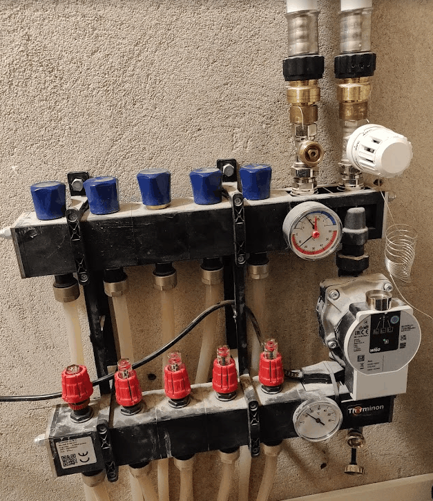 Afbeeldingslocatie: https://tweakers.net/i/K6ZRe1v5wtTcQOX5oj-R1WwKDWY=/fit-in/4000x4000/filters:no_upscale():strip_exif()/f/image/PfN1uCgD6FoBYMvd8ffN4R0A.png?f=user_large