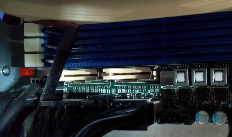 Afbeeldingslocatie: https://tweakers.net/i/K7uEtvEi_4nB5xpXayWOXEgRR6I=/800x/filters:strip_icc():strip_exif()/f/image/LMFXo6HHPiYJEKKwig0YPiHM.jpg?f=fotoalbum_large