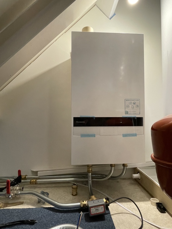 Afbeeldingslocatie: https://tweakers.net/i/KALra4NOLu8oilRjxfjXe7pS4UQ=/x800/filters:strip_icc():strip_exif()/f/image/FTUiyBki9K78Bs36bps0K9mj.jpg?f=fotoalbum_large