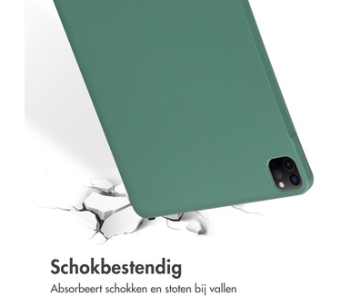 Accezz Liquid Silicone Backcover met penhouder iPad Pro 12.9 (2020 - 2022) - Donkergroen