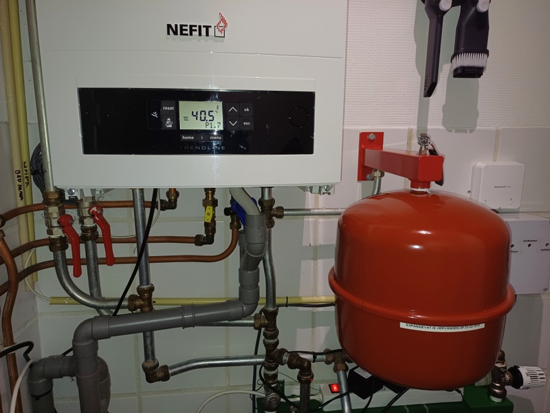 Afbeeldingslocatie: https://tweakers.net/i/KIj3DLhl8iMdm-l0FCALVbAI9yM=/800x/filters:strip_icc():strip_exif()/f/image/xo9u6BZTZQ1wPEpqrURqCPDi.jpg?f=fotoalbum_large