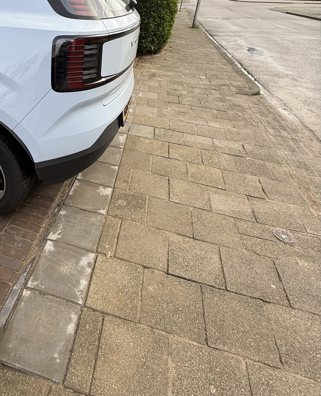 Afbeeldingslocatie: https://tweakers.net/i/KNFuGS9pKcPgeriNJ_2U7vEVYp0=/x800/filters:strip_icc():strip_exif()/f/image/k62tDcDRPxZf85kdeHRg5mB4.jpg?f=fotoalbum_large