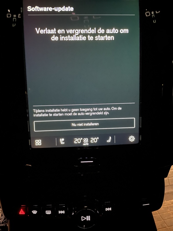 Afbeeldingslocatie: https://tweakers.net/i/KNml6wjlzDtd8c0WoeelVo_DcuQ=/x800/filters:strip_icc():strip_exif()/f/image/usm8nJuBG5G2PtfwskGVt7Ok.jpg?f=fotoalbum_large