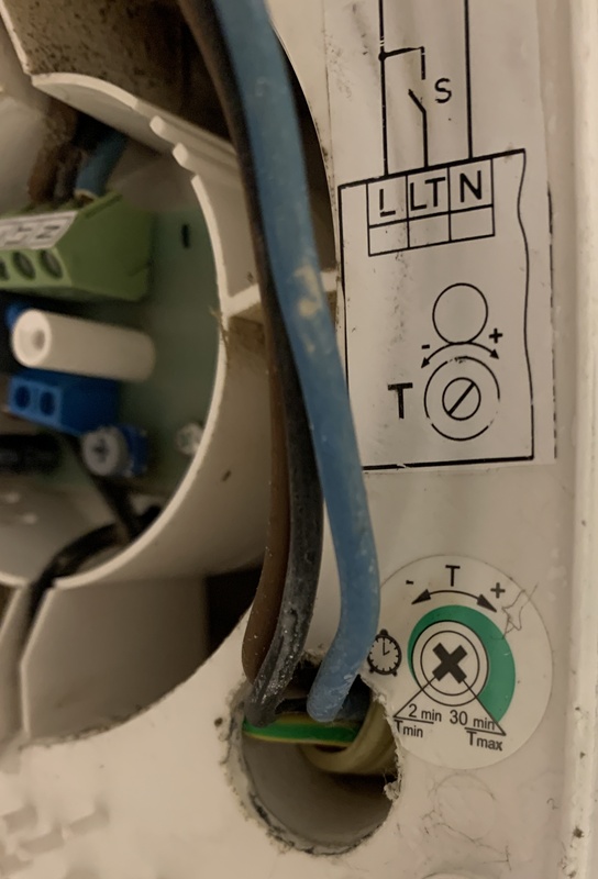 Afbeeldingslocatie: https://tweakers.net/i/KPivkt8OVSm-k7wOD2YTM67127k=/x800/filters:strip_icc():strip_exif()/f/image/YfHnRBH4iGwK4EAIrPOVZdtO.jpg?f=fotoalbum_large