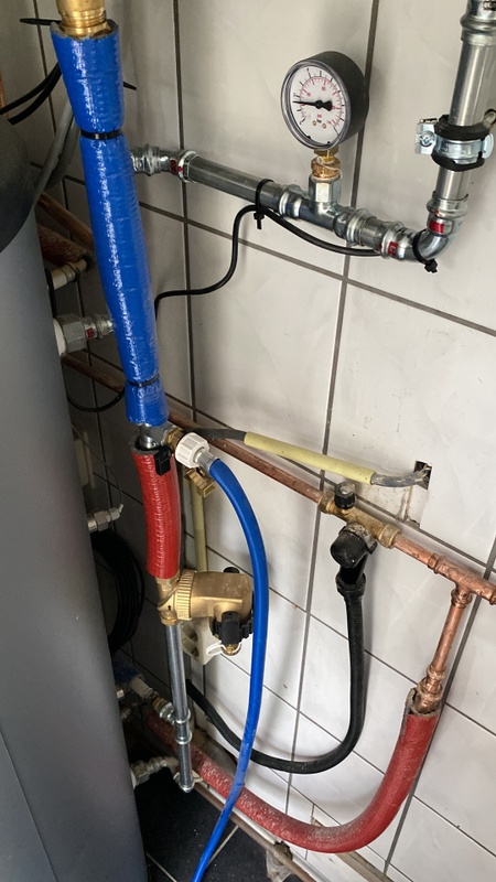 Afbeeldingslocatie: https://tweakers.net/i/KT-oD1qRyoMvovc-EfsPKpiq8L4=/x800/filters:strip_icc():strip_exif()/f/image/s4zLeihR4Y9bS09DYdbzJqJS.jpg?f=fotoalbum_large