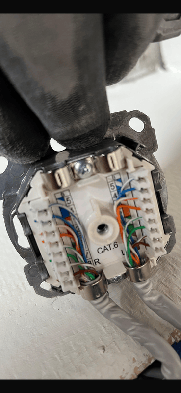 Afbeeldingslocatie: https://tweakers.net/i/KTvfy7xK18JIctvzu0QrtX_Eg8U=/x800/filters:strip_exif()/f/image/G9DvkTlea2Y30C5723d8ewDY.png?f=fotoalbum_large
