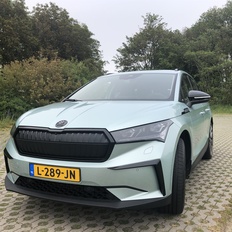 Afbeeldingslocatie: https://tweakers.net/i/KTzKS8DxudzVXP2cch7J7fve7o0=/232x232/filters:strip_icc():strip_exif()/f/image/18BetUNI4Eysd4oE59ouCVYu.jpg?f=fotoalbum_tile