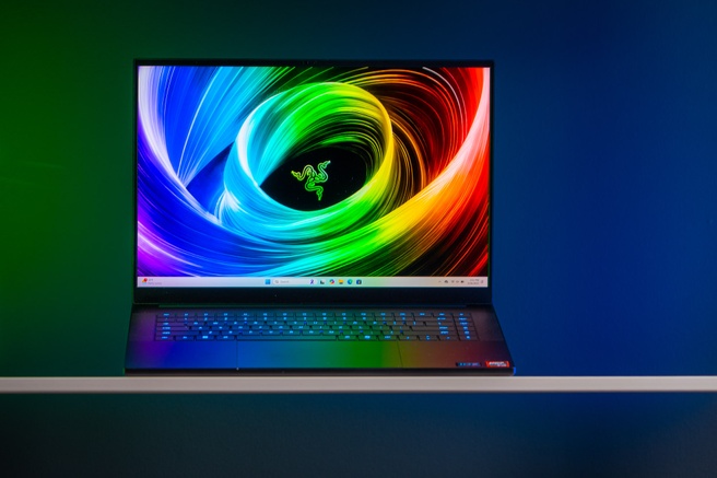Razer Blade 16 2025