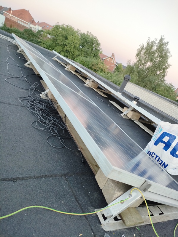 Afbeeldingslocatie: https://tweakers.net/i/KW6fpUFOUVyWG7yh4xow-9DcVqw=/x800/filters:strip_icc():strip_exif()/f/image/PYRUWw3oCra0UfNbuP8CVkvX.jpg?f=fotoalbum_large