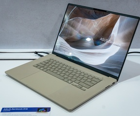 ASUS ZenBook A16
