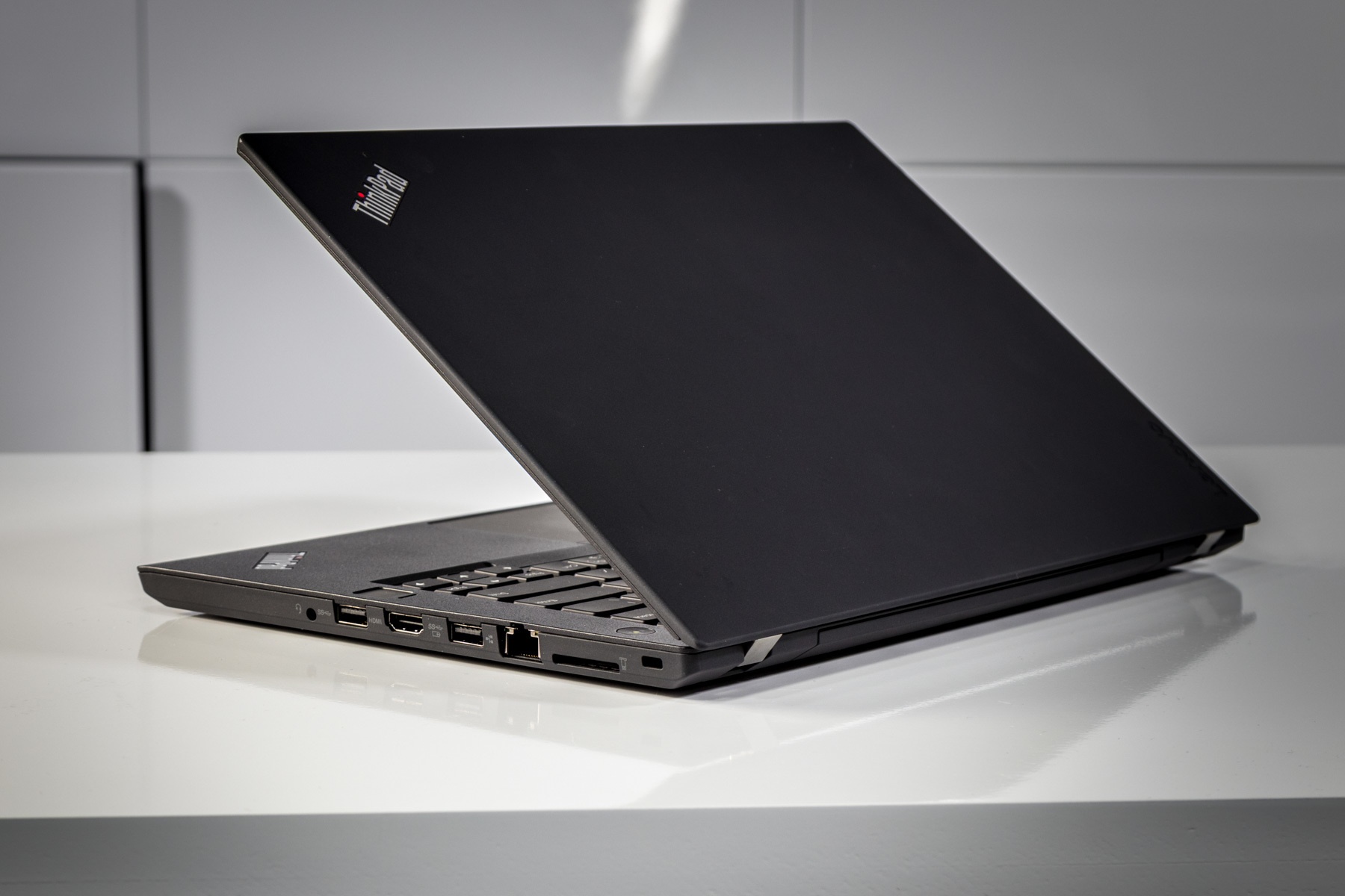 Zakelijke laptops Round-up - Lenovo ThinkPad T470 - Tweakers