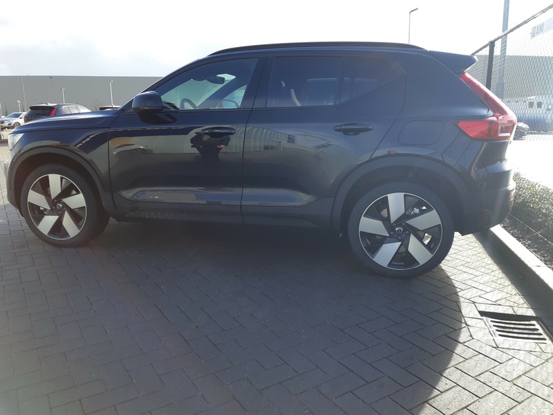 Afbeeldingslocatie: https://tweakers.net/i/KXQhhn4frEzPfEnDdauADhM282M=/800x/filters:strip_icc():strip_exif()/f/image/SXy6UhHeQnmuEh4y3YDu6d1C.jpg?f=fotoalbum_large