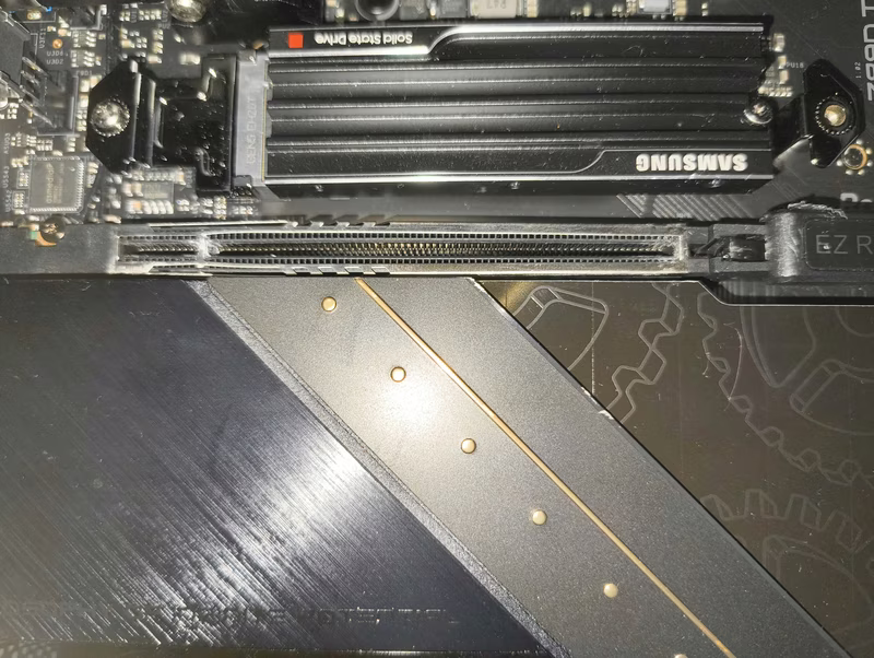 Afbeeldingslocatie: https://tweakers.net/i/KZ6mjw9SJWOmH2mUzeAJJWx9HRE=/800x/filters:strip_exif()/f/image/vd87VxKcHtc9v8en11chXX8e.avif?f=fotoalbum_large