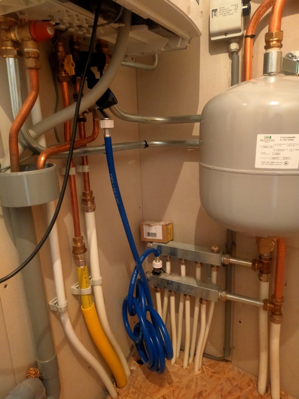 Afbeeldingslocatie: https://tweakers.net/i/KZZZK7yEkMDKgQT_edz5zt871Jc=/x800/filters:strip_icc():strip_exif()/f/image/SSYXwnV1TAh1CxitFWOmkO3g.jpg?f=fotoalbum_large