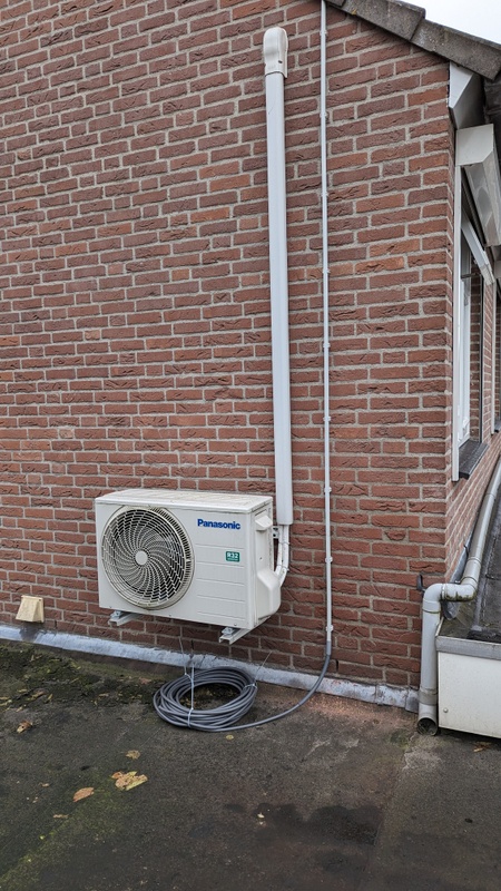 Afbeeldingslocatie: https://tweakers.net/i/KdNonZOmLwyXl6ipwRHIC-hZ2tA=/x800/filters:strip_icc():strip_exif()/f/image/o0g68H2MUzT2FTRV2QhPtedx.jpg?f=fotoalbum_large