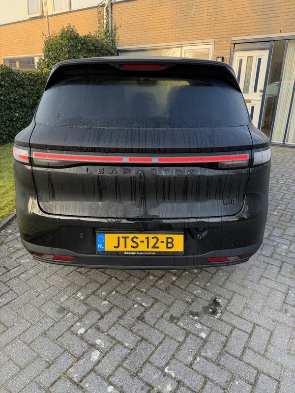 Afbeeldingslocatie: https://tweakers.net/i/KeUwLyty9crNAfteBF4Fgg5VEpg=/x800/filters:strip_icc():strip_exif()/f/image/e5Hdnnp3fsu6dpa3KIpYp62t.jpg?f=fotoalbum_large