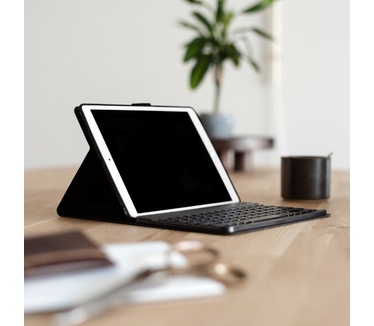 Accezz AZERTY Bluetooth Keyboard Bookcase iPad 10.9 (2022) - Zwart
