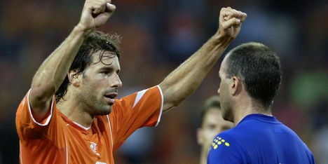 Afbeeldingslocatie: https://tweakers.net/i/KolOdwvUNrFpqp64i6hoi-fgKtg=/full-fit-in/4920x3264/filters:max_bytes(3145728):no_upscale():strip_icc():fill(white):strip_exif()/f/image/6D8JLj0LCxTigOvyAADWrdGH.jpg?f=user_large