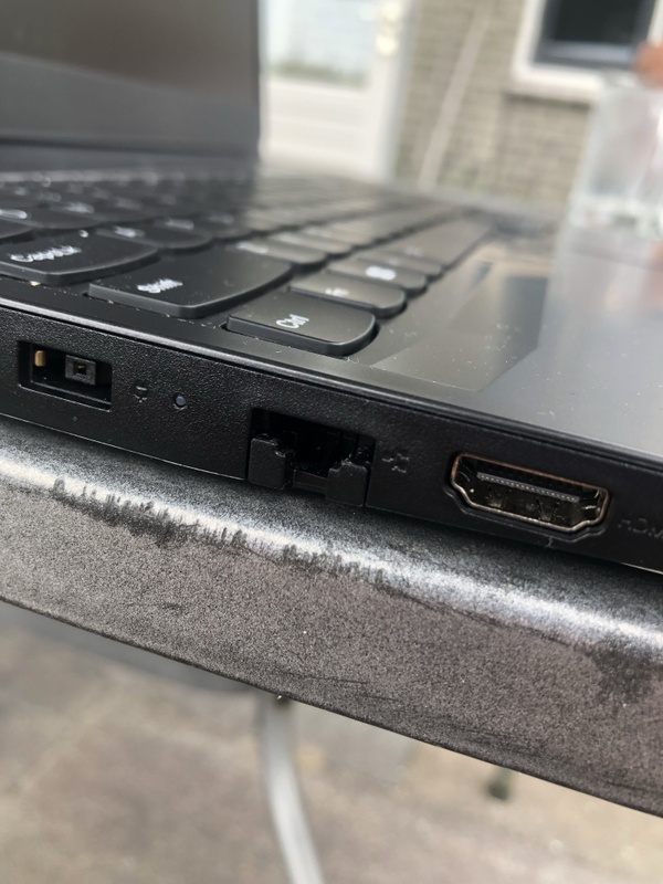 Afbeeldingslocatie: https://tweakers.net/i/KvwHQa-1QgKTCme9Dnz29Pc73-4=/x800/filters:strip_icc():strip_exif()/f/image/VVrd1yJoOmCdf6rMhnQ7uiNj.jpg?f=fotoalbum_large