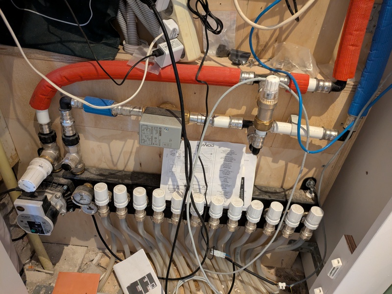 Afbeeldingslocatie: https://tweakers.net/i/KyYf-klmIchGMaseUSVFR5wTj_k=/800x/filters:strip_icc():strip_exif()/f/image/EHnxDTgsi4OFQsl9VQBwXgJN.jpg?f=fotoalbum_large