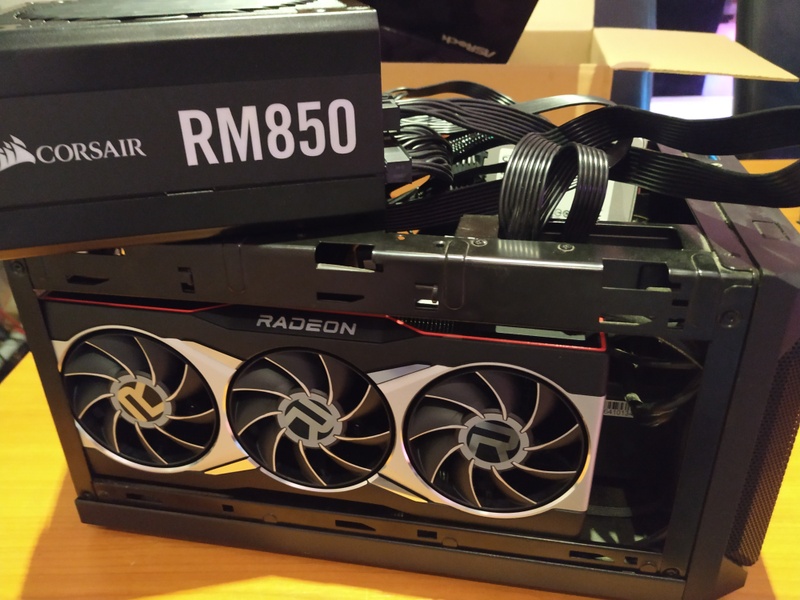 Afbeeldingslocatie: https://tweakers.net/i/KyjlaWxrCJ4r9HdwON2rPVYz1Q0=/800x/filters:strip_icc():strip_exif()/f/image/hoesIEYPS6OTSNA1MEeGeSon.jpg?f=fotoalbum_large