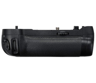 Nikon MB-D17
