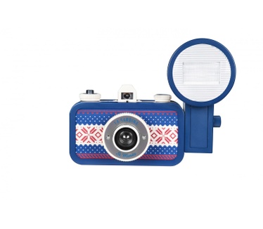 Lomography La Sardina St. Moritz + flitser Blauw