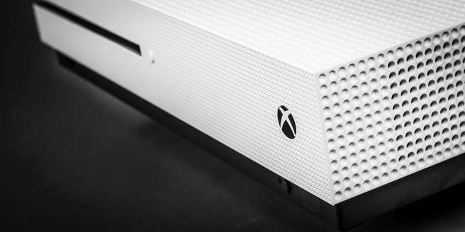 Xbox One S