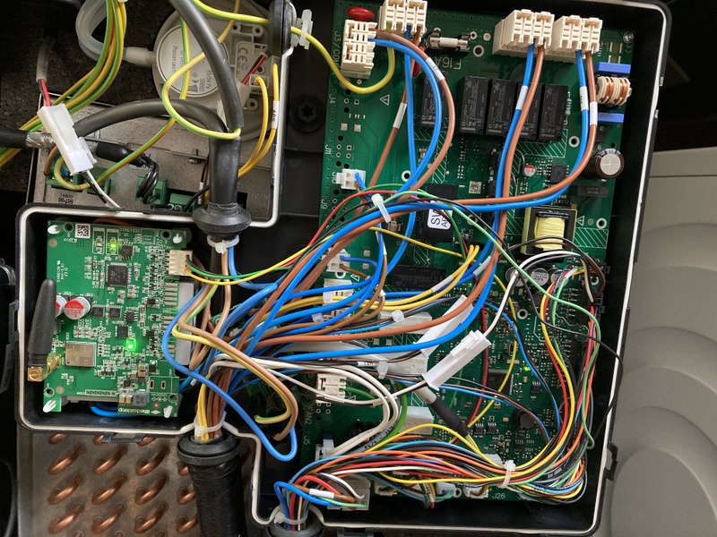 Afbeeldingslocatie: https://tweakers.net/i/LA5R7NM9eeq1wawE9E4MaU8AZyQ=/800x/filters:strip_icc():strip_exif()/f/image/xhsoka8HTAwU1Z7hNlKMad5g.jpg?f=fotoalbum_large