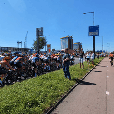 Afbeeldingslocatie: https://tweakers.net/i/LTsGsxK_dp9-hx-4gLCJco9yUn4=/232x232/filters:strip_exif()/f/image/0uQlE0vVLivHktPAWUiMg6PS.png?f=fotoalbum_tile