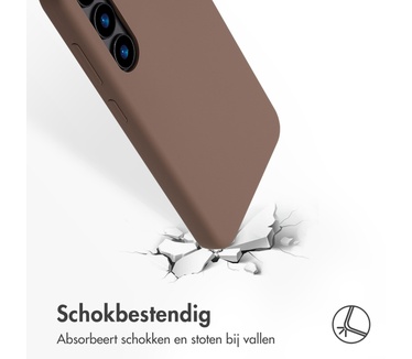 Accezz Liquid Silicone Backcover met MagSafe