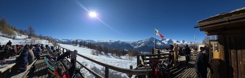 Afbeeldingslocatie: https://tweakers.net/i/LbUPacQbTJdRVoWqFN8KvEz0iDI=/800x/filters:strip_icc():strip_exif()/f/image/mA5QpdVMb3JVa2uf3Q5ysI8q.jpg?f=fotoalbum_large