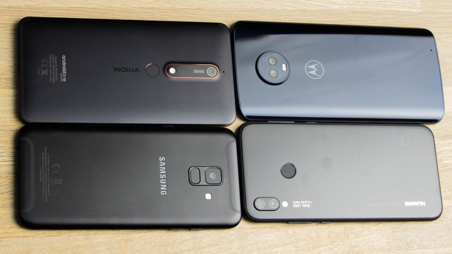 Roundup smartphones 300 euro