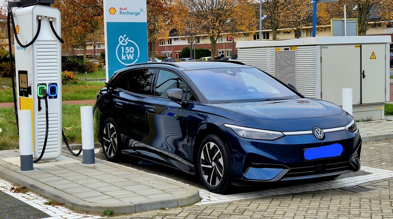 Afbeeldingslocatie: https://tweakers.net/i/LhGongkIxoY1fWLJ0wn8-_OkdvY=/800x/filters:strip_icc():strip_exif()/f/image/mhT4ssXfjrBaQk8IHph5lz7M.jpg?f=fotoalbum_large