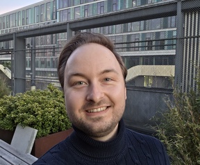 Cameratest - Selfie, Galaxy S26 versus Galaxy S25