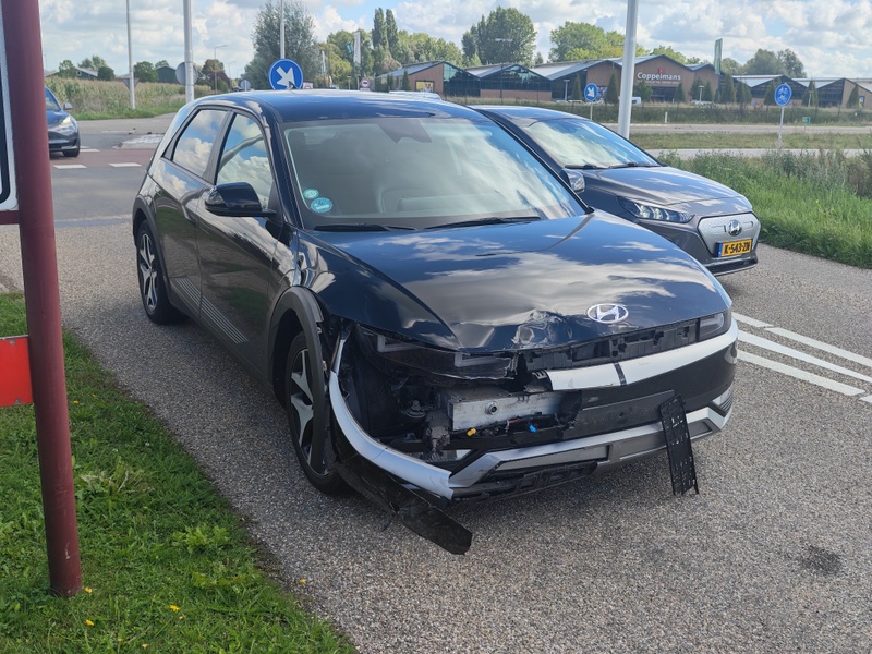 Afbeeldingslocatie: https://tweakers.net/i/LoQCJ_7w9sRjiNWGnSQhFE8kCqc=/800x/filters:strip_icc():strip_exif()/f/image/Grc0gl7IUvw9utXR8CdPn1YF.jpg?f=fotoalbum_large