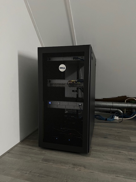 Afbeeldingslocatie: https://tweakers.net/i/Lowzuq1F4TENsMnngIWXETVRfto=/fit-in/4920x3264/filters:max_bytes(3145728):no_upscale():strip_icc():strip_exif()/f/image/JaagQTgTTVGNRQAOyVlrnZts.jpg?f=user_large