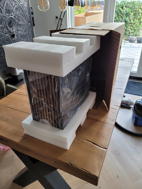 Afbeeldingslocatie: https://tweakers.net/i/Lt-ojl1i66wIbQ118756Kyb7tdM=/x800/filters:strip_icc():strip_exif()/f/image/7MfdeRnaobpfNzjbSDB5zAfi.jpg?f=fotoalbum_large