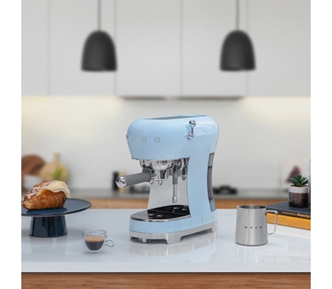 Smeg ECF02PBEU