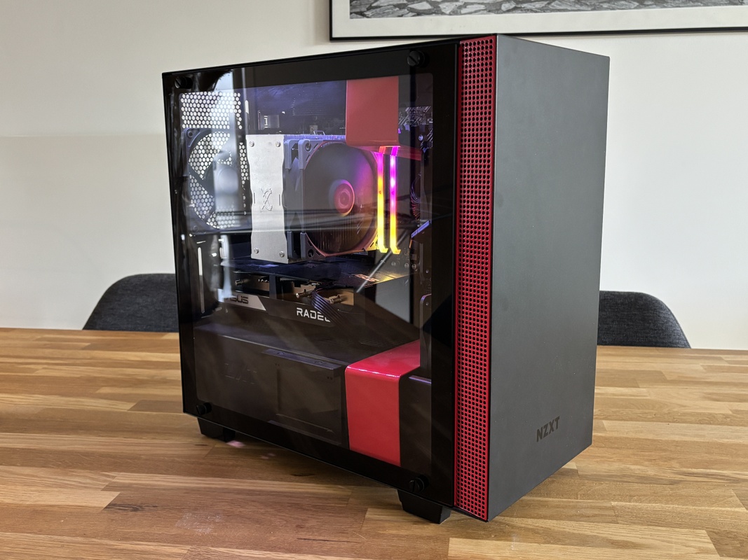 Gaming PC Ryzen 7 5700X3D RX 6600 XT 32GB RGB aangeboden - Vraag ...
